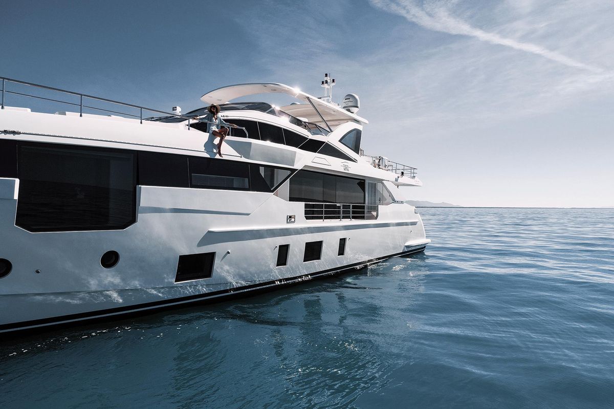 2019 Azimut 104 