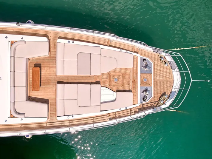 Alba Yacht Photos Pics Azimut Grande 32 Metri