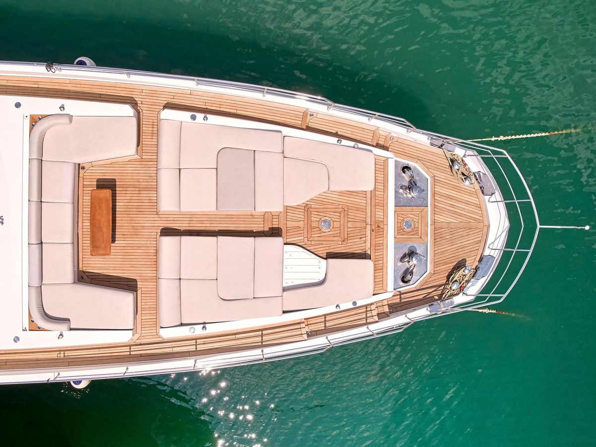 2019 Azimut 104 