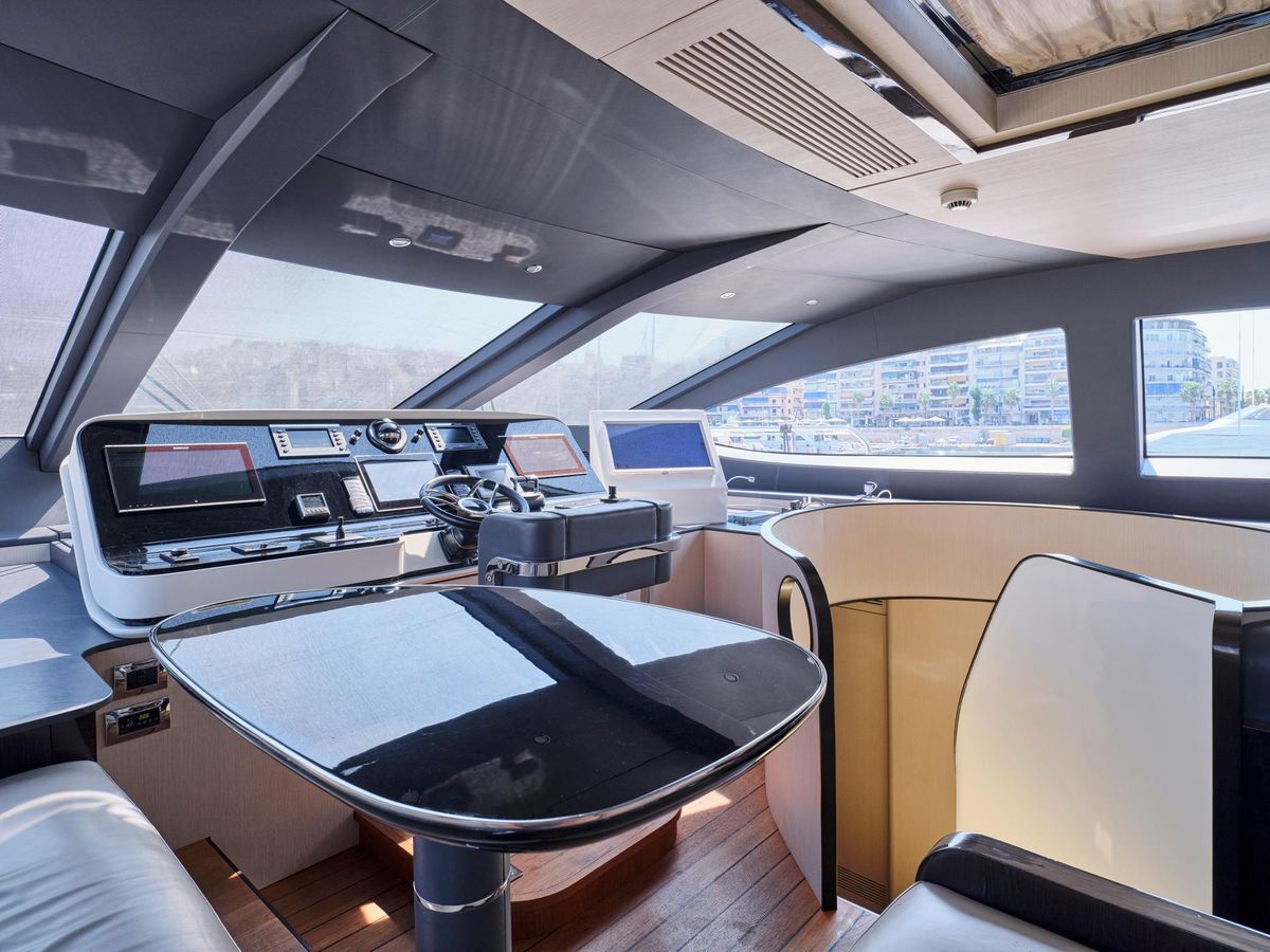 2019 Azimut 104 
