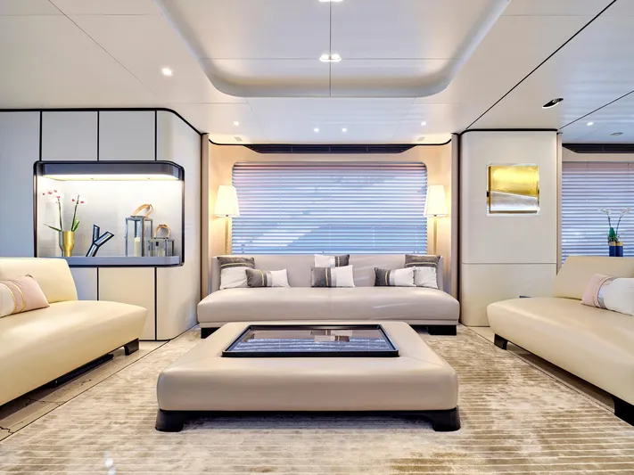 Alba Yacht Photos Pics Azimut Grande 32 Metri