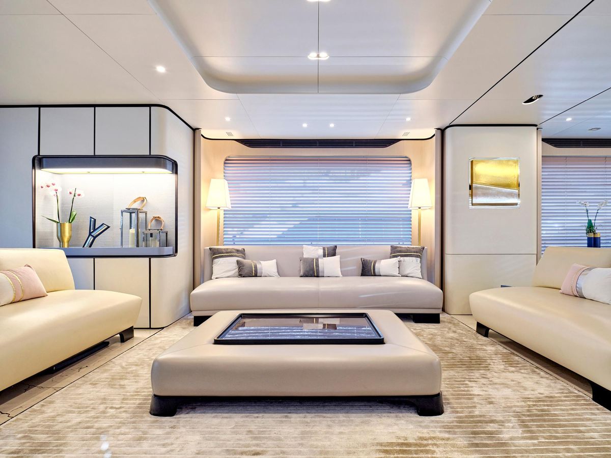 2019 Azimut 104 