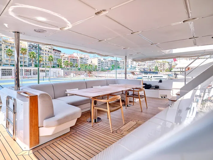 Alba Yacht Photos Pics Azimut Grande 32 Metri