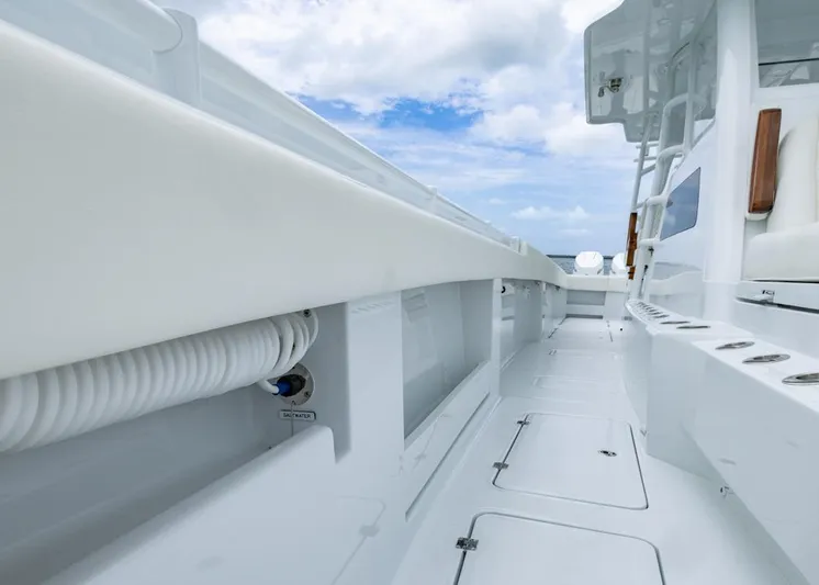  Yacht Photos Pics Invincible 40 Catamaran 2026 deck view, showcasing sleek design and modern features.