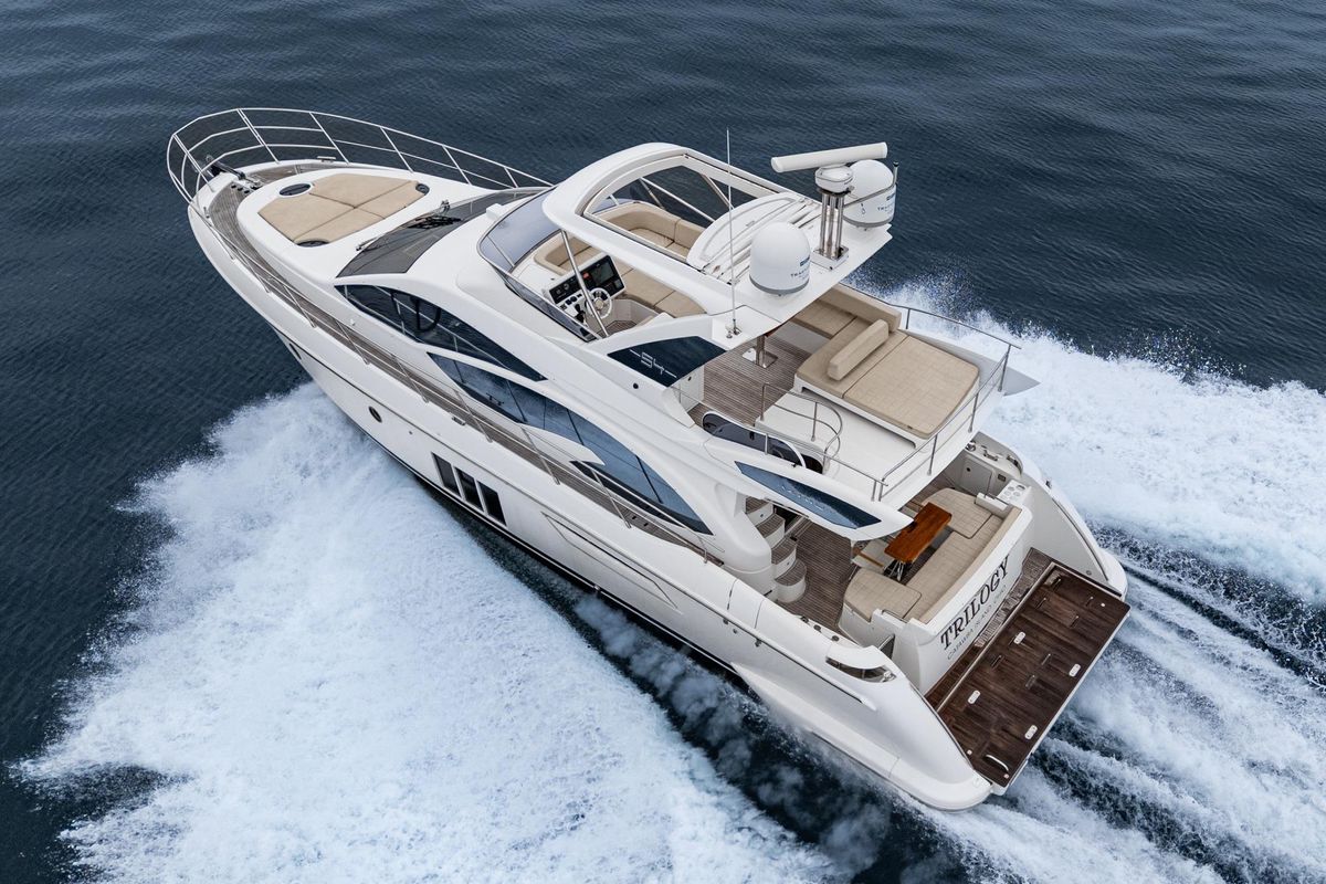 2017 Azimut 54 