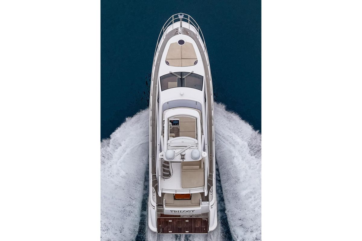 2017 Azimut 54 