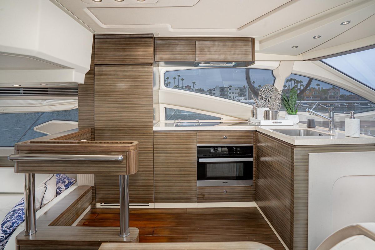 2017 Azimut 54 