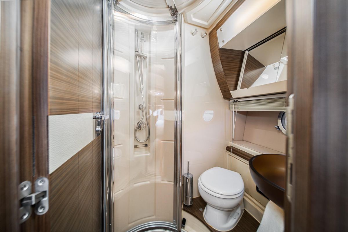 2017 Azimut 54 