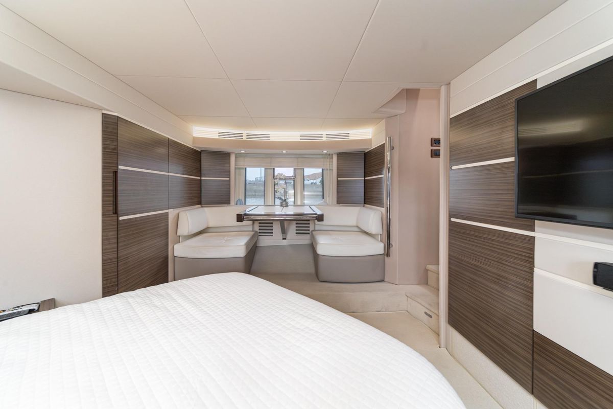 2017 Azimut 54 