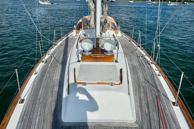 Fandango Yacht Photos Pics Hinckley Bermuda 40 MK III sailboat deck, 1982 model, on calm waters.