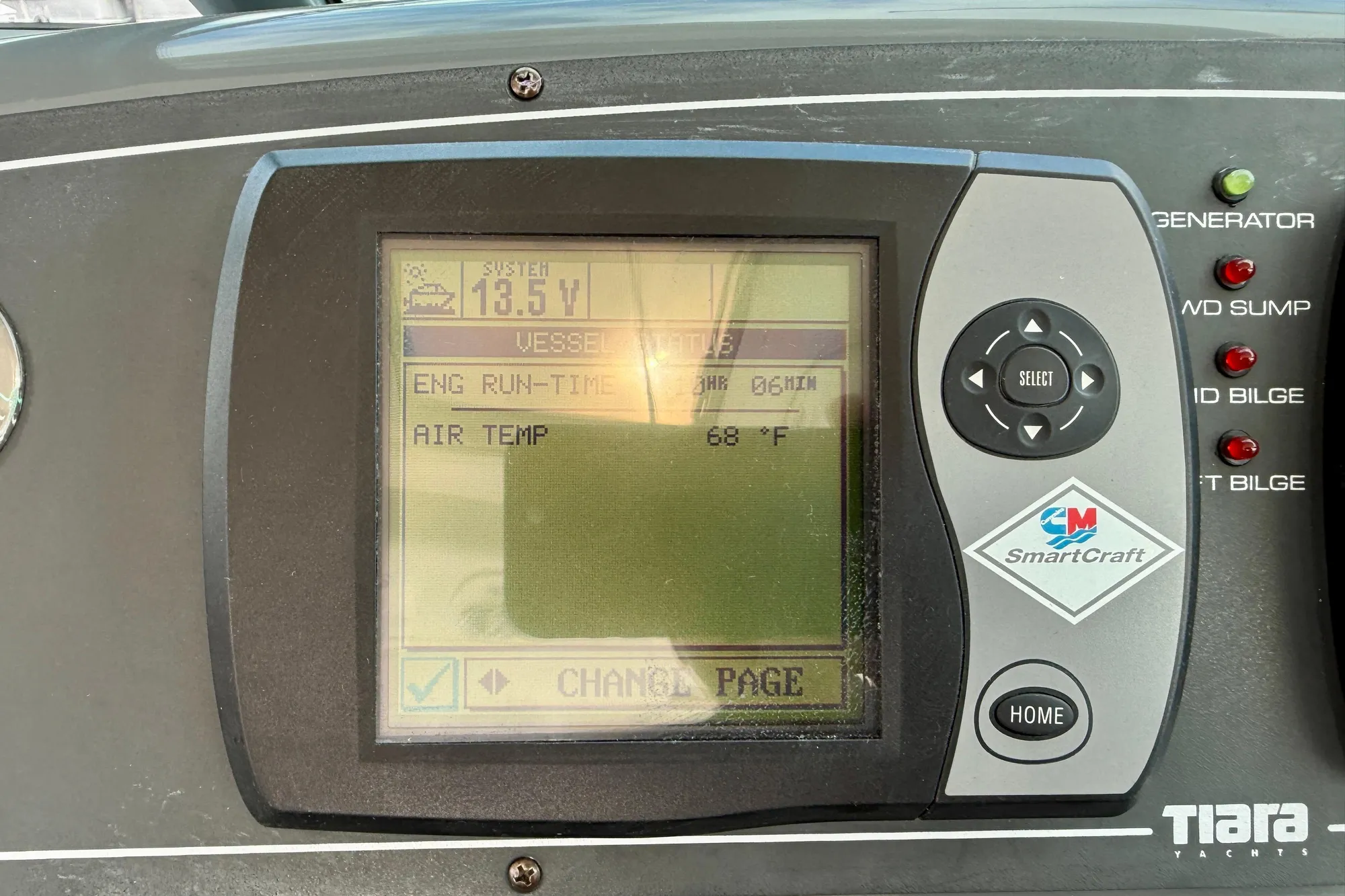 SmartCraft display on 2005 Tiara 3600 Open, showing engine runtime and air temperature.