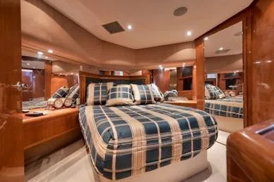 Jen Jen Yacht Photos Pics 