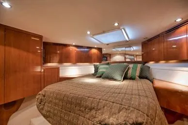 Jen Jen Yacht Photos Pics 