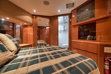 Jen Jen Yacht Photos Pics 