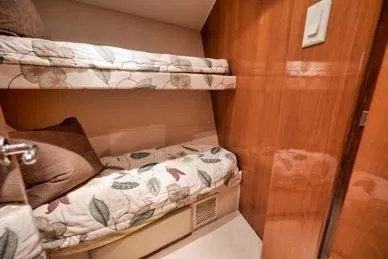 Jen Jen Yacht Photos Pics 