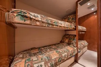 Jen Jen Yacht Photos Pics 