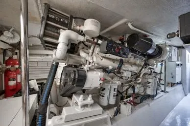 Jen Jen Yacht Photos Pics 