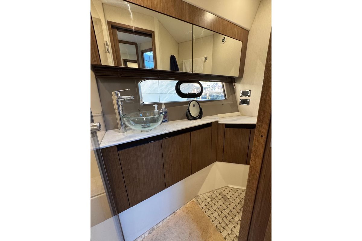 2017 Sea Ray 46 