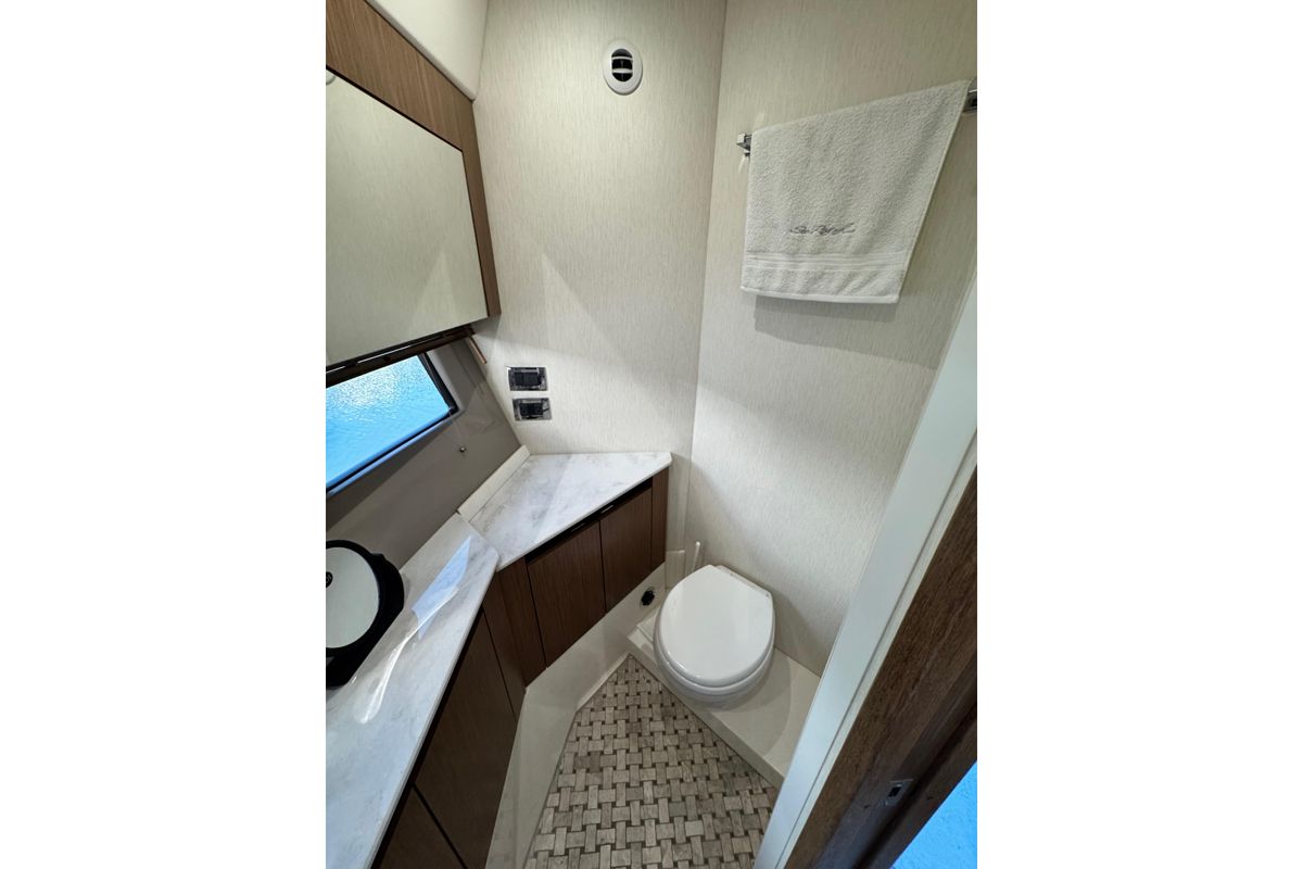 2017 Sea Ray 46 