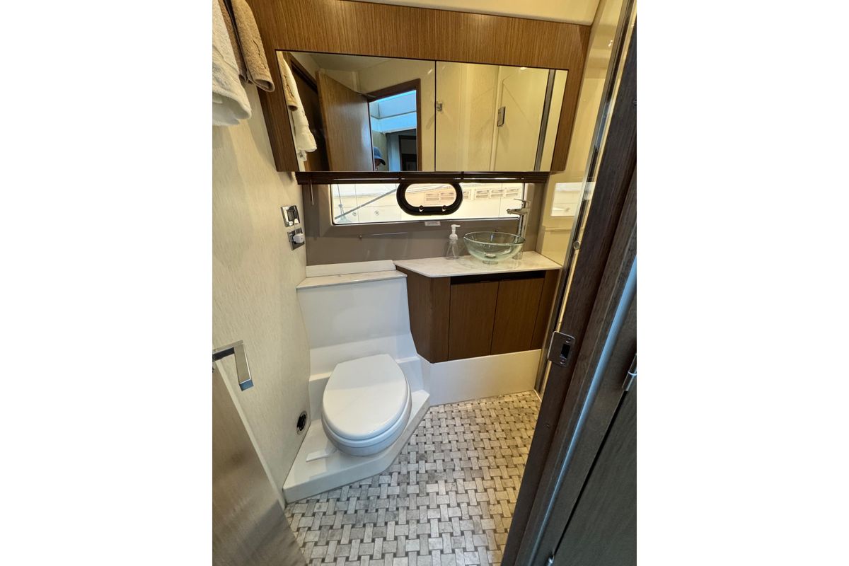 2017 Sea Ray 46 