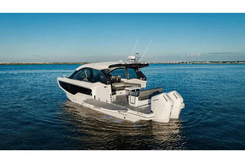 Penny's Escape Yacht Photos Pics 2023-Galeon-375-GTO-MarineMax