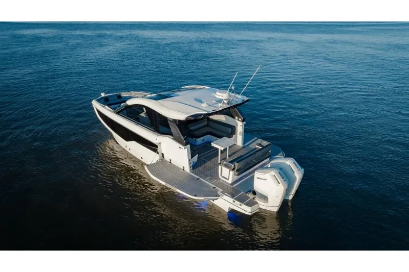 Penny's Escape Yacht Photos Pics 2023-Galeon-375-GTO-MarineMax