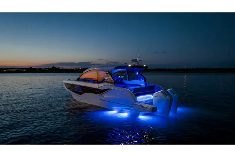 Penny's Escape Yacht Photos Pics 2023-Galeon-375-GTO-MarineMax