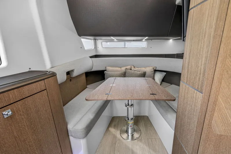 Penny's Escape Yacht Photos Pics 