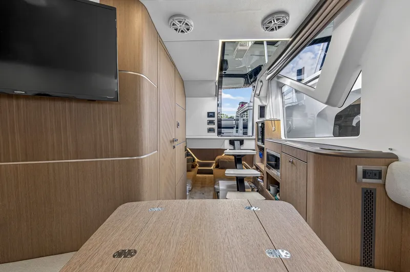 Penny's Escape Yacht Photos Pics 