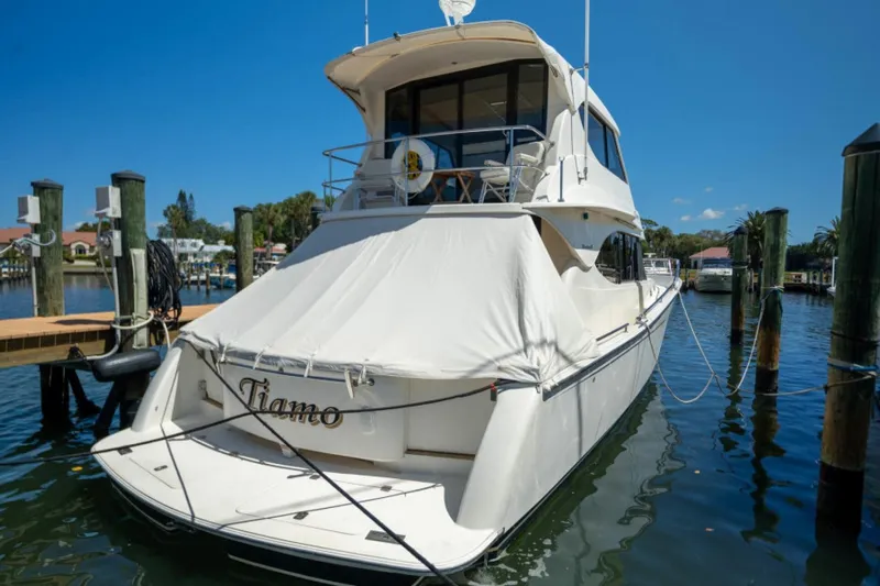 Tiamo Yacht Photos Pics 2008 Maritimo 48 Motor Yacht