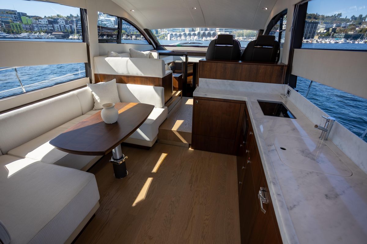 2025 Fairline 50 