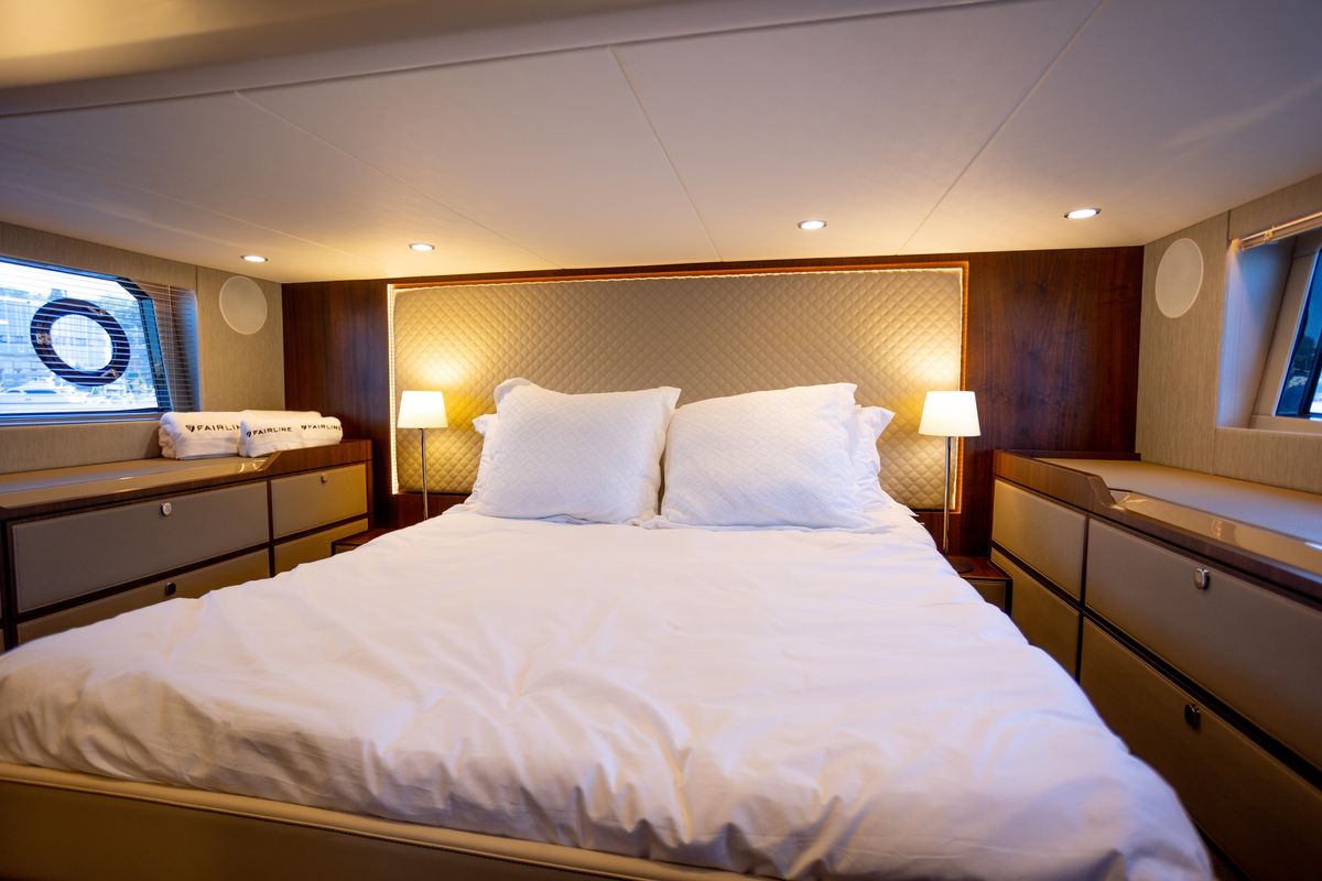 2025 Fairline 50 
