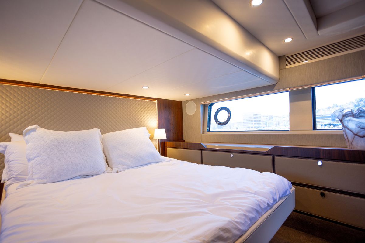 2025 Fairline 50 