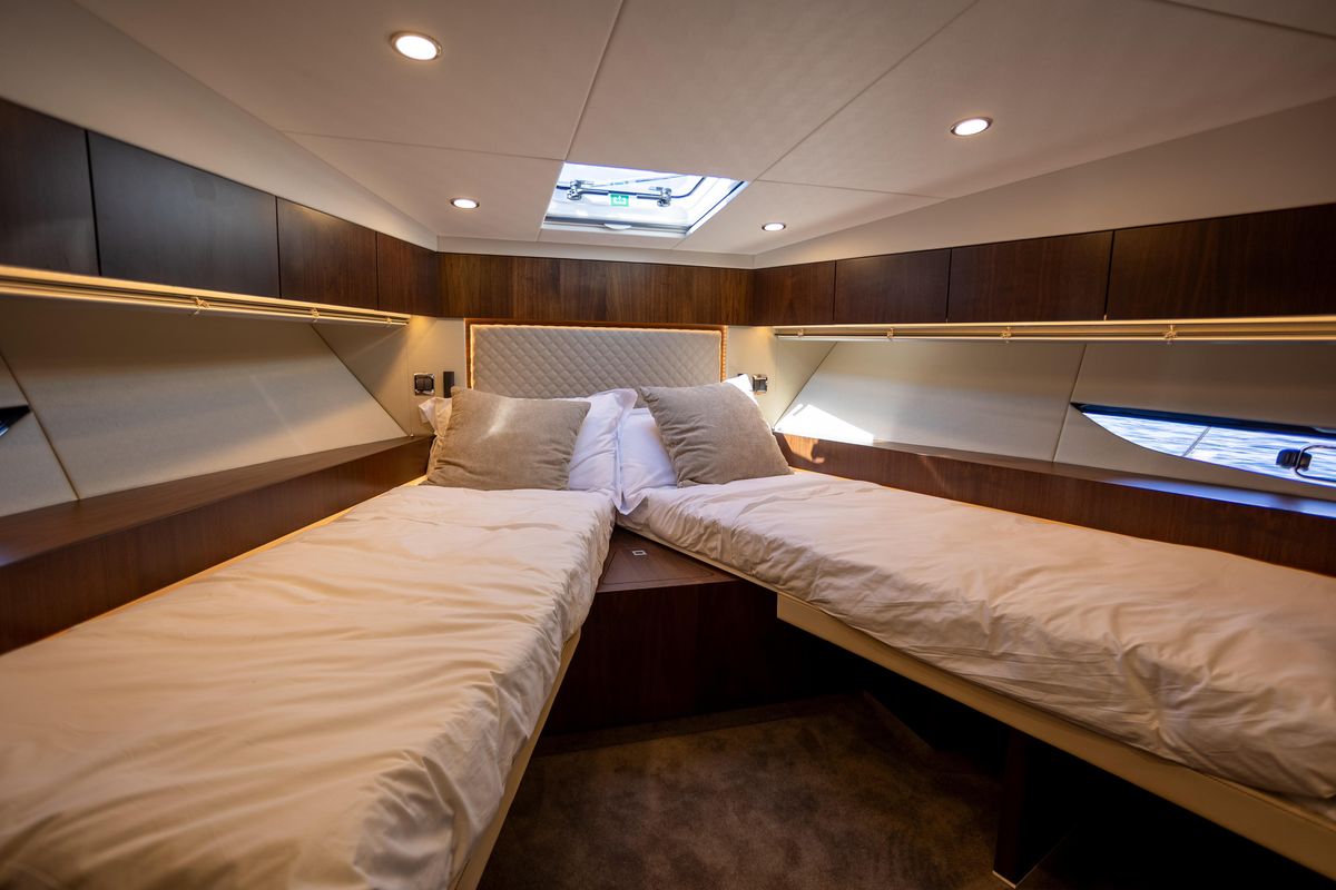 2025 Fairline 50 