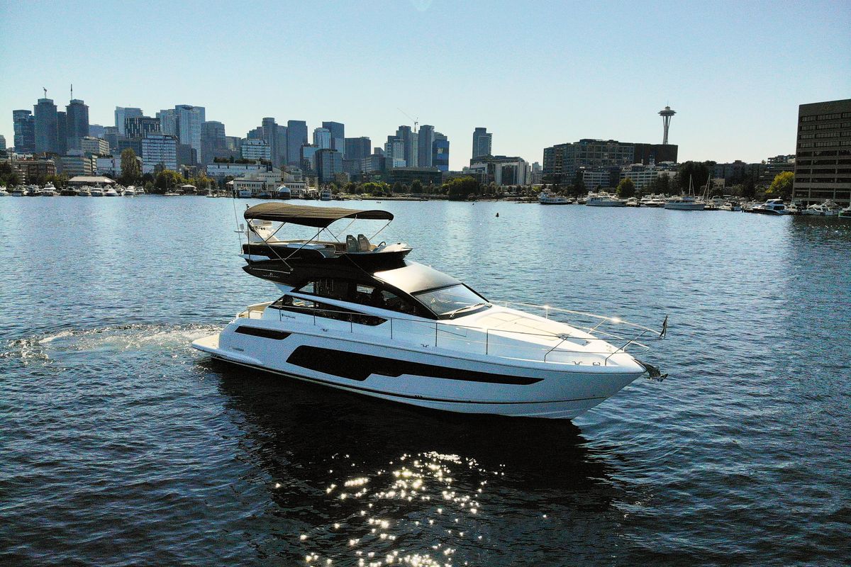 2025 Fairline 50 