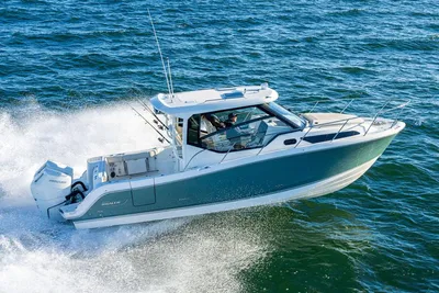 Boston Whaler 325 Conquest