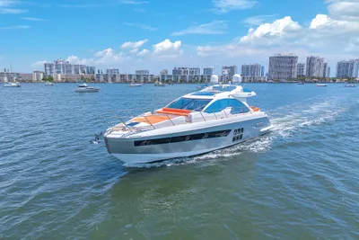 Azimut 55S