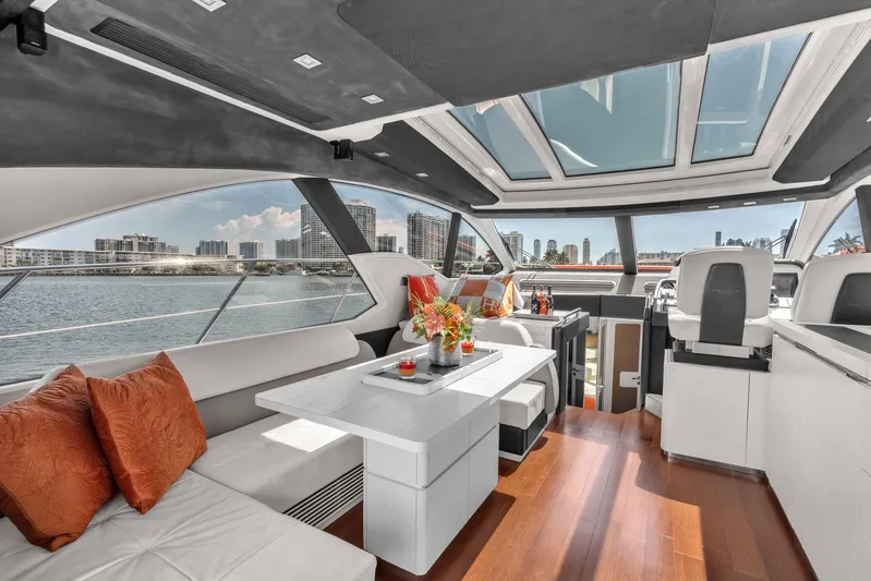 Perfect Storm Yacht Photos Pics 