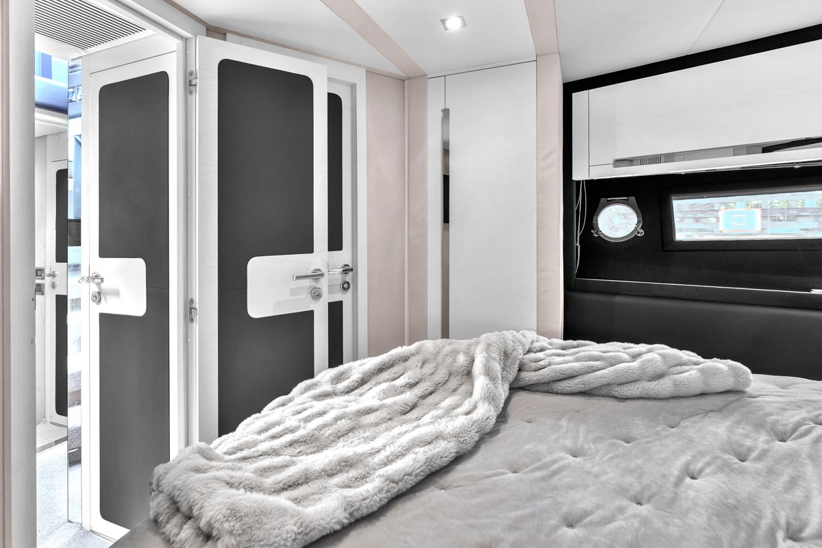 2015 Azimut 55 