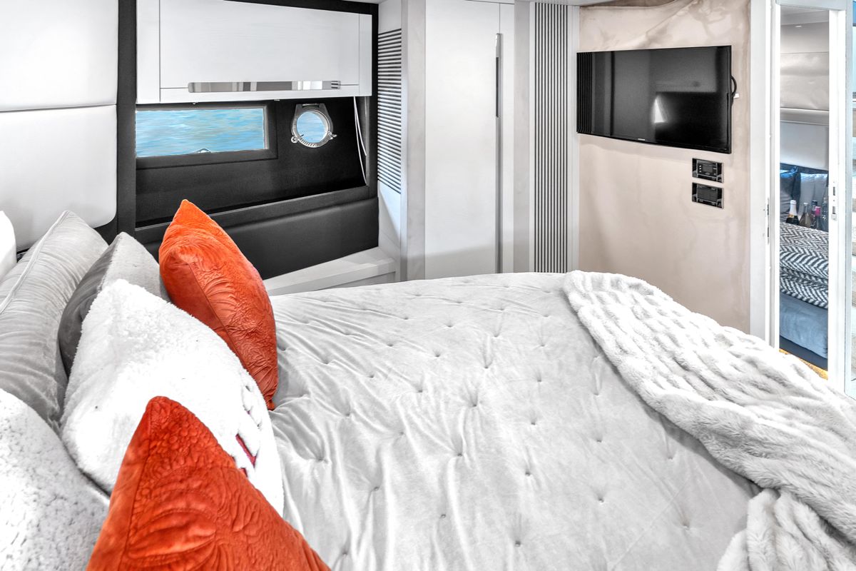 2015 Azimut 55 