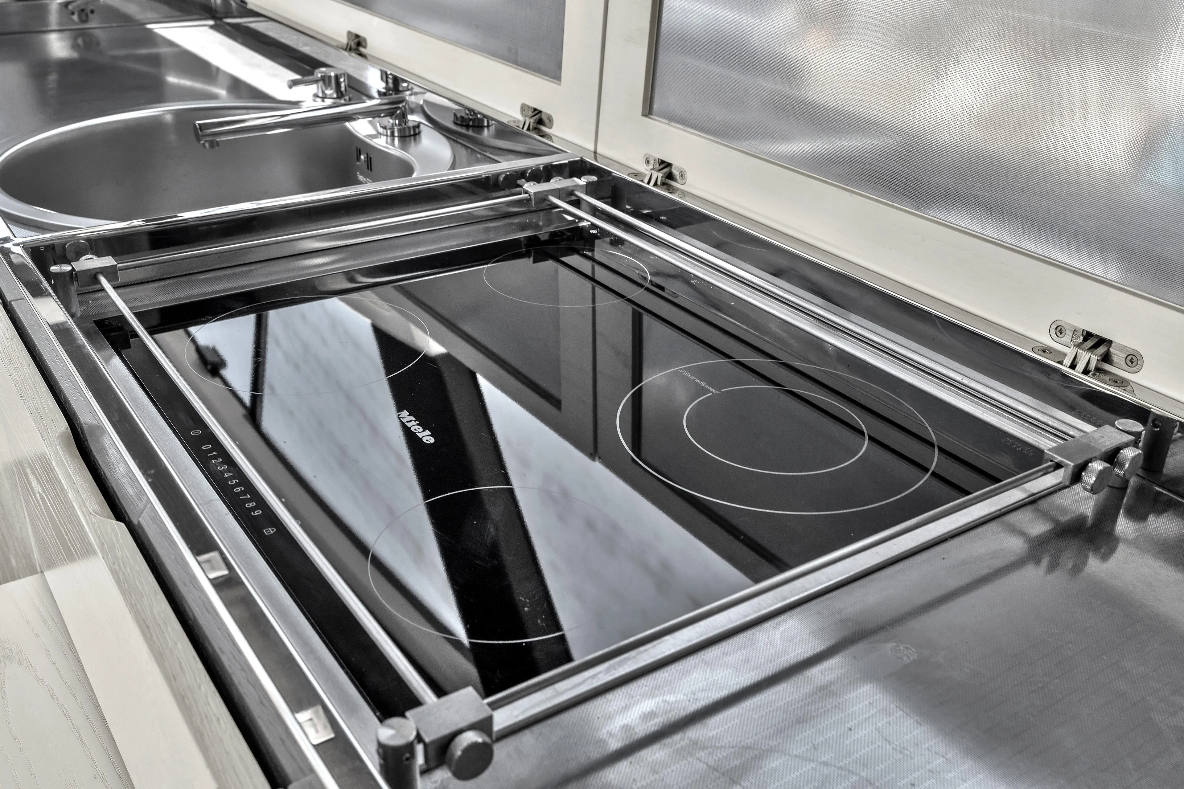 Perfect Storm Yacht Photos Pics 