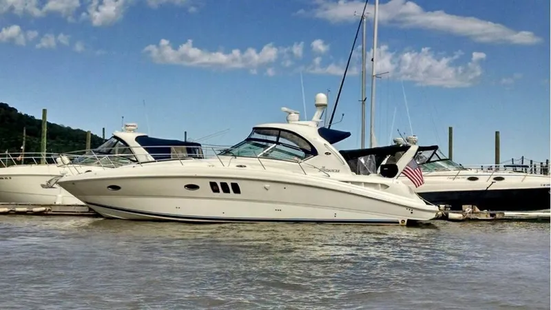 Lucky Boxer Yacht Photos Pics 