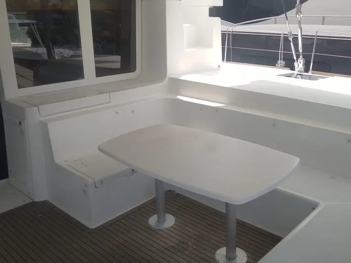 Jema II Yacht Photos Pics Cockpit Table