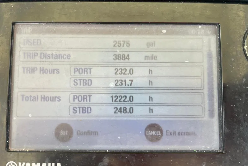  Yacht Photos Pics Display screen showing trip data for a 2015 Scout 300 LXF boat.