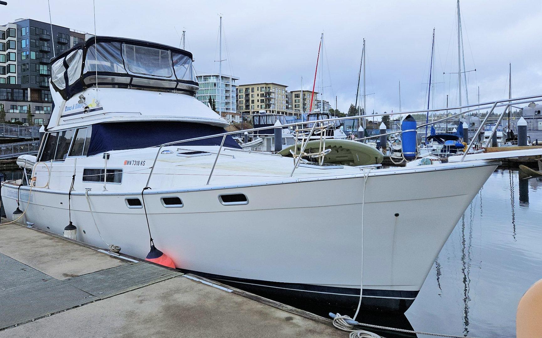 1986 bayliner 3870 motor yacht