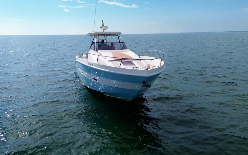  Yacht Photos Pics Azimut 40 Verve 2014