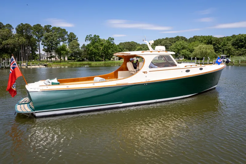 Galavant Yacht Photos Pics 