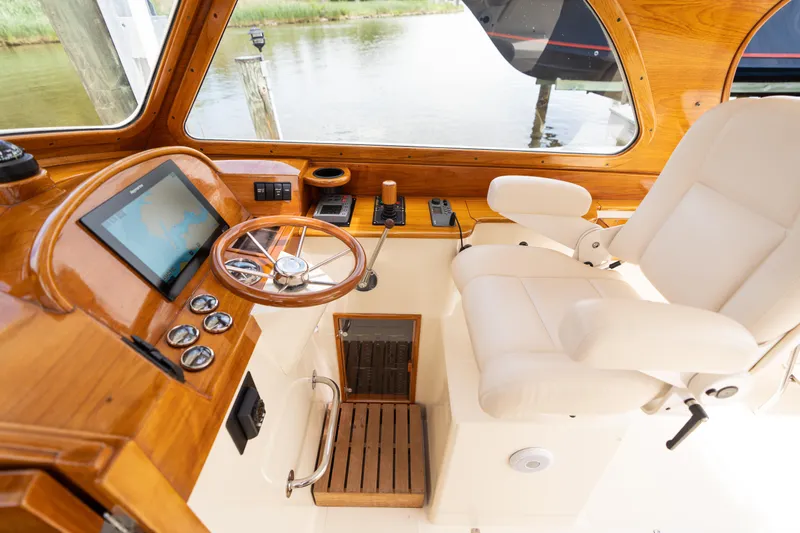 Galavant Yacht Photos Pics 