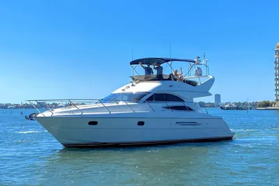 2001 Viking Princess 45 Flybridge