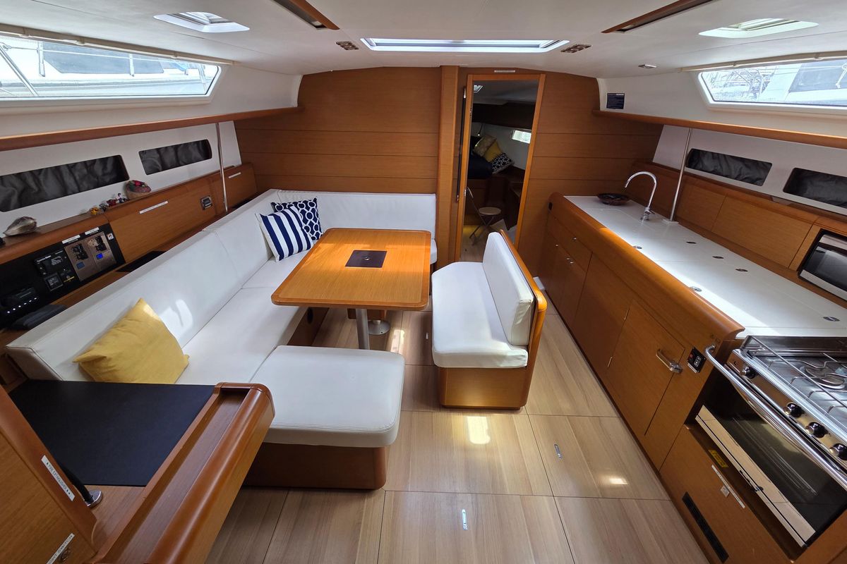 2018 Jeanneau 47 